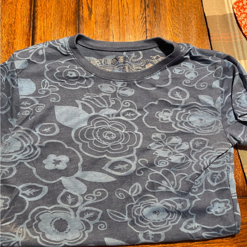 LOL Vintage t-shirt sz M